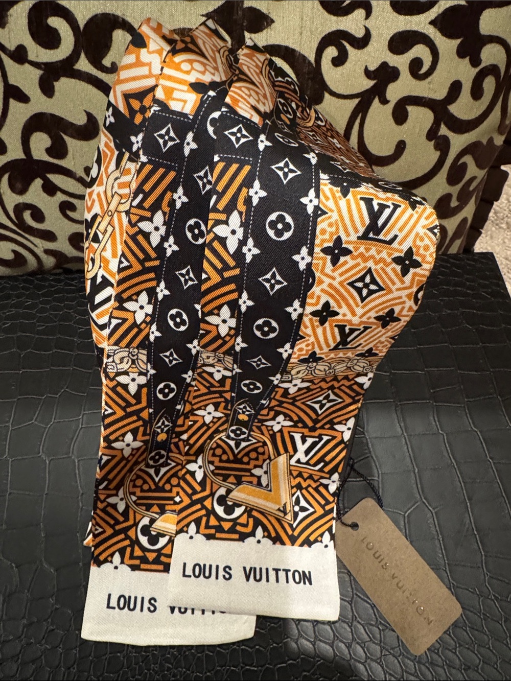 NEW LV 100% Silk Twillie Scarf Tie